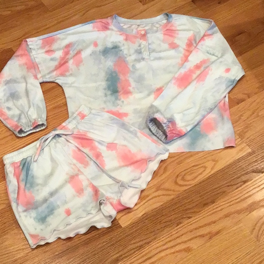 Super soft tie dye pajama set